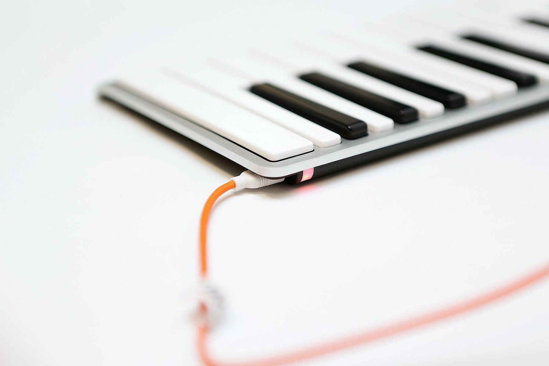 Artesia Pro Xkey 25 USB gallery 4