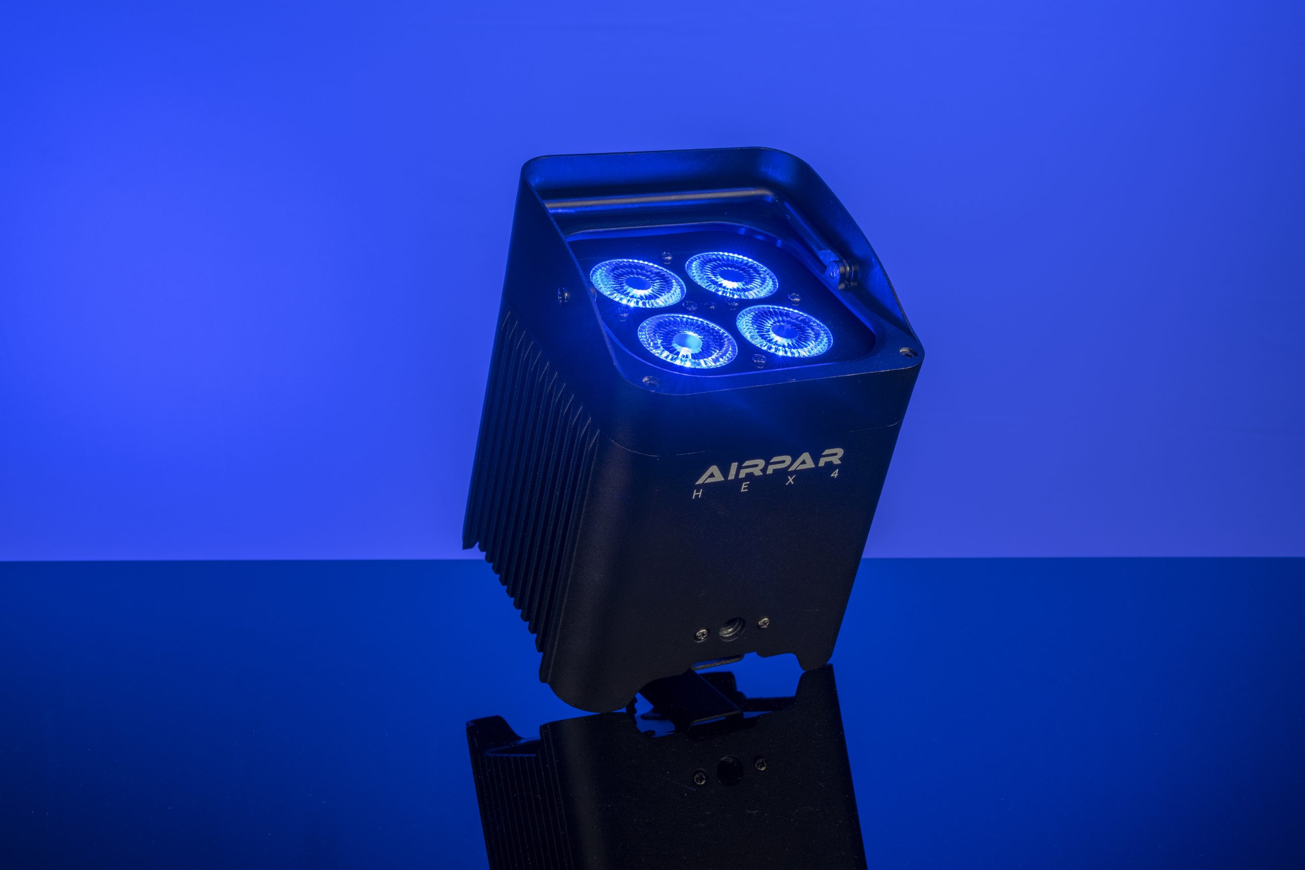 AirPar HEX 44-Pack Bundle w/ Hardshell Case gallery 6