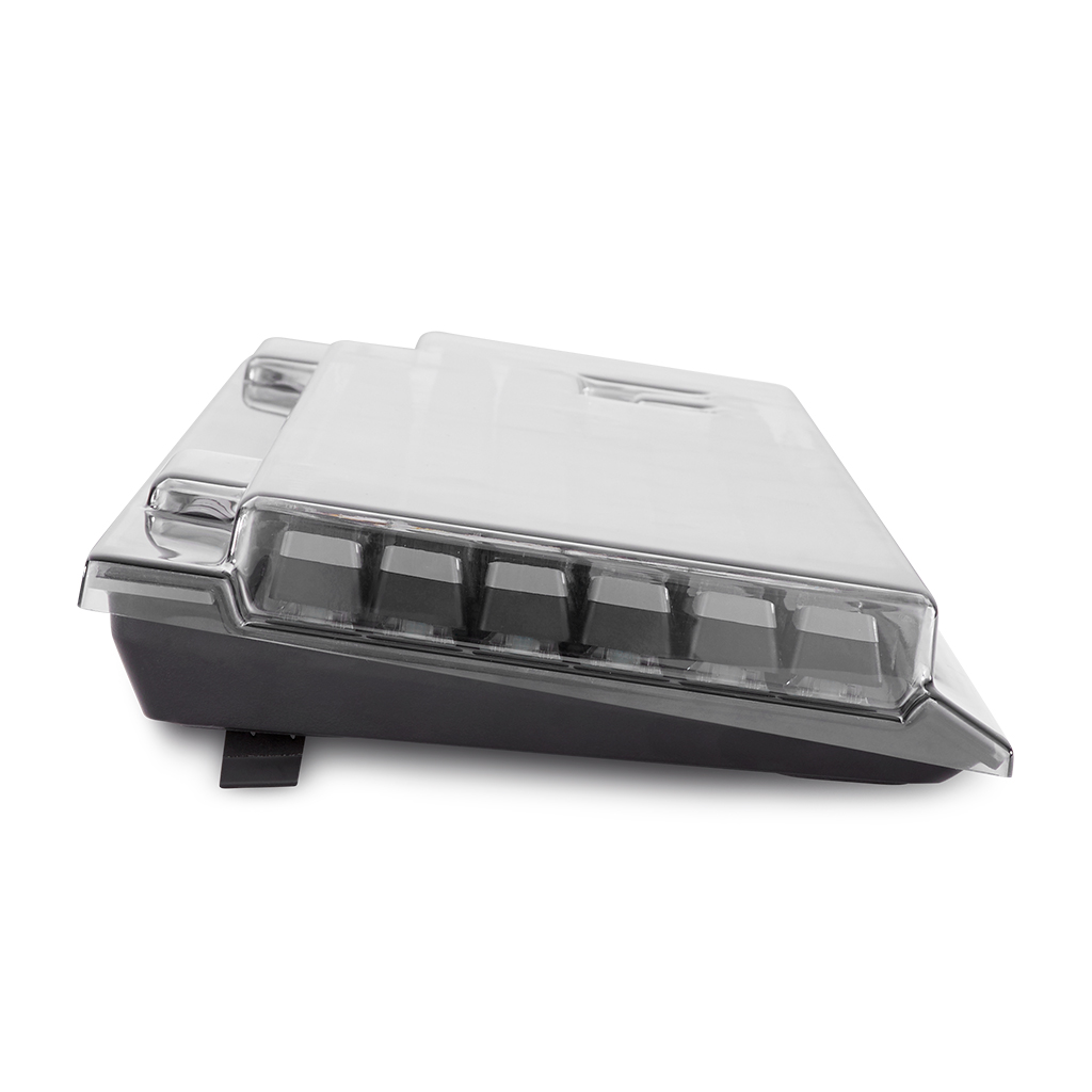 Decksaver GE K95 RGB PLATINUM XT Cover gallery 4