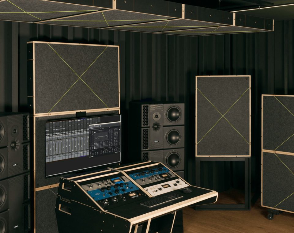 Plan Your Studio Treatment with the SessionbloX 3D Room Acoustics Calculator featured image